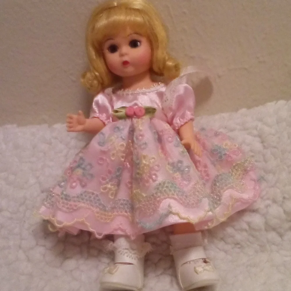 Madame Alexander Party Dress Wendy Doll